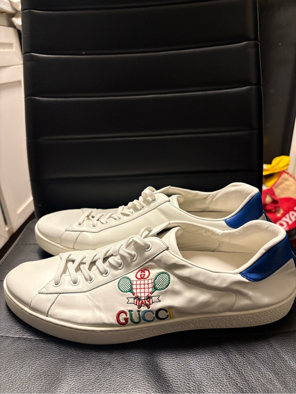 Gucci White Leather Low-Top Sneakers with Blue Heel and Multicolor Logo